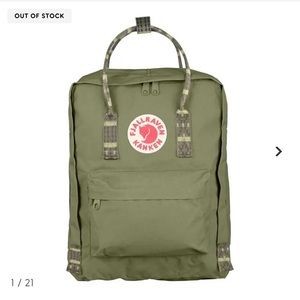 Classic Kånken backpack - Green Folk Pattern